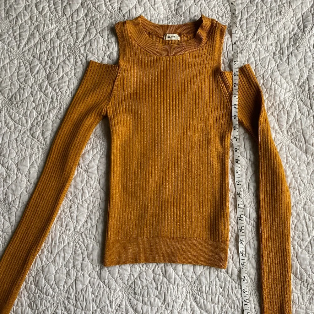 Black Ribbed Longsleeve Cold Shoulder Top - Picture 5 of 6